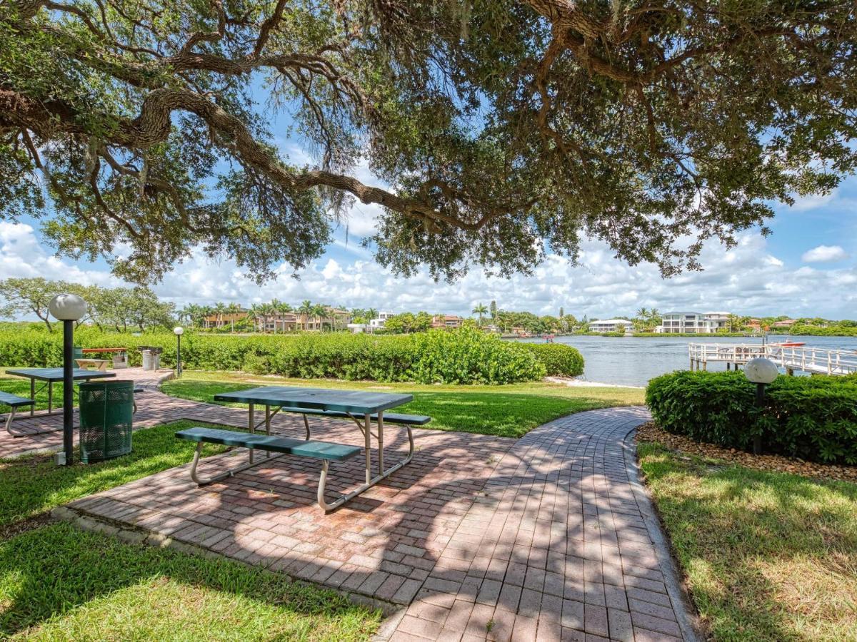 Luxury Waterfront Views - Heated Pool - 1400Sf Duplex - Minutes To The Beach Сиеста Кий Екстериор снимка