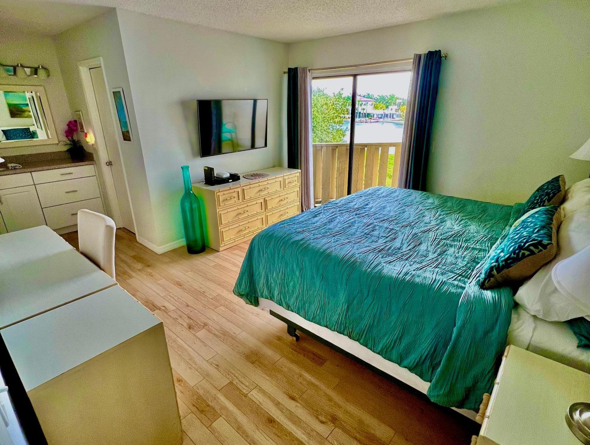 Luxury Waterfront Views - Heated Pool - 1400Sf Duplex - Minutes To The Beach Сиеста Кий Екстериор снимка